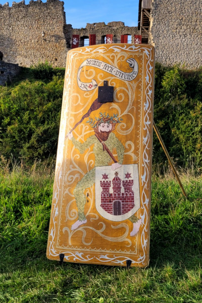 Setztartsche vor der Burgruine Brandenburg